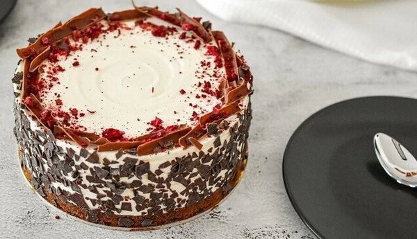 torta crni gozdicek