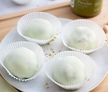 Sladoledni mochi z BAM pistacijevim namazom